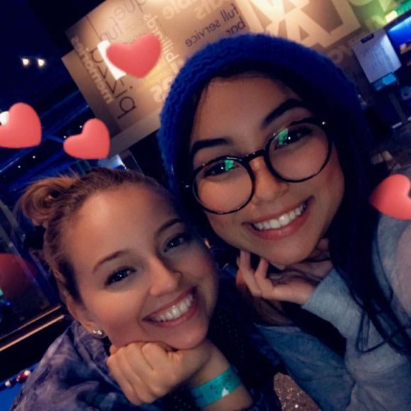 Meet your Posher, Taylor - Picture 1 of 1